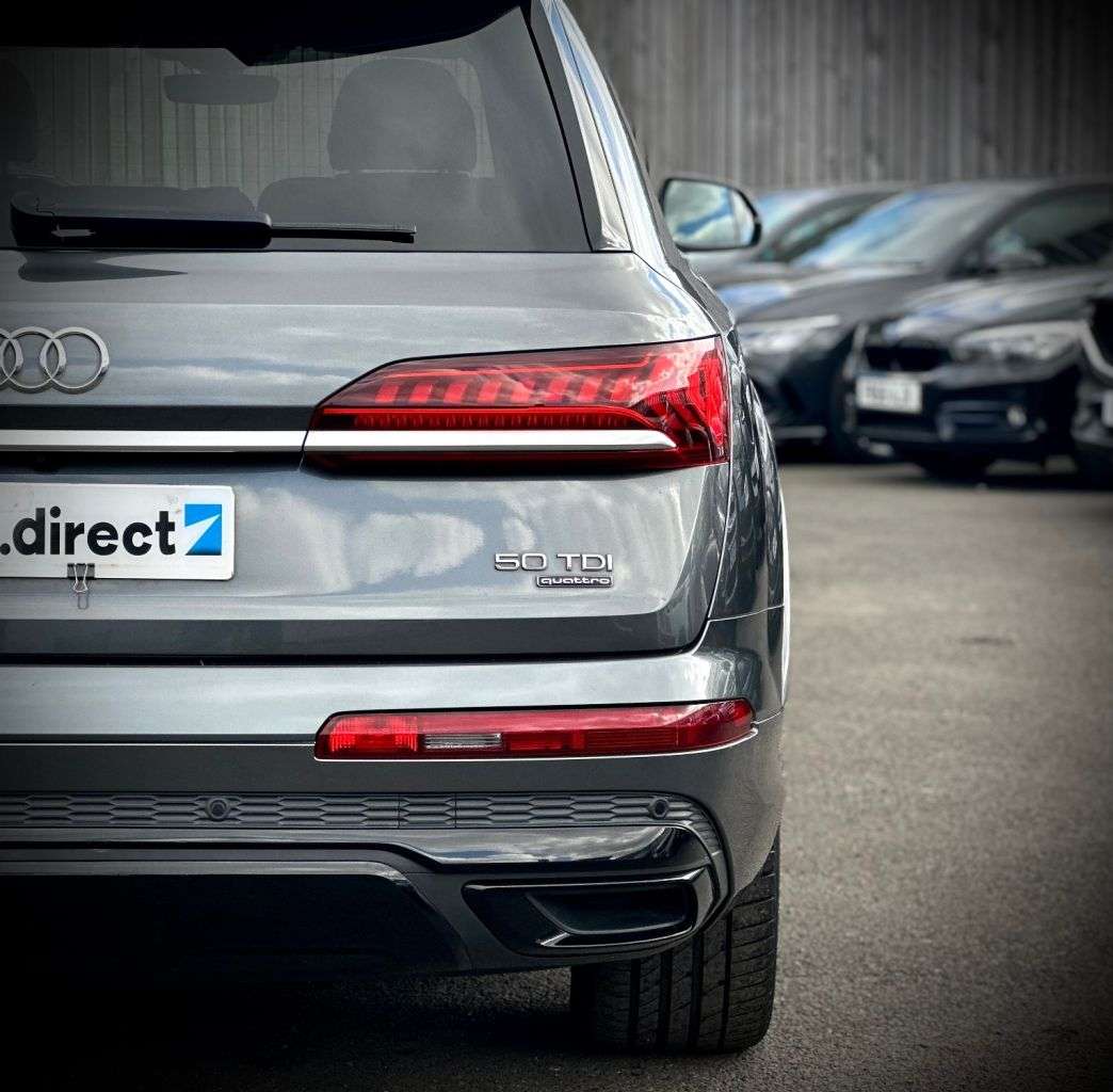 2020 AUDI Q7 2020 AUDI Q7