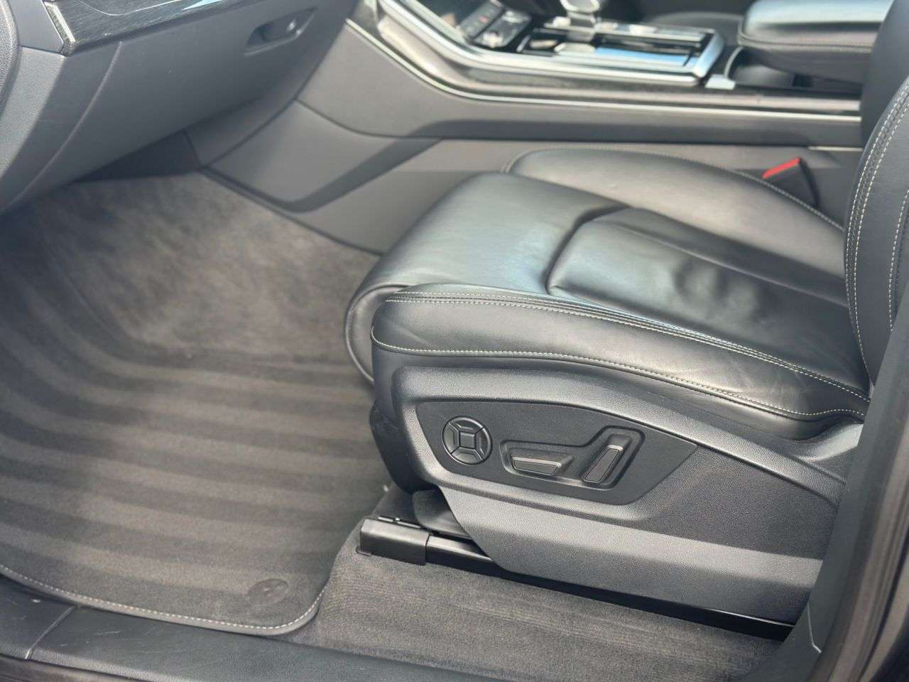 2020 AUDI Q7 2020 AUDI Q7