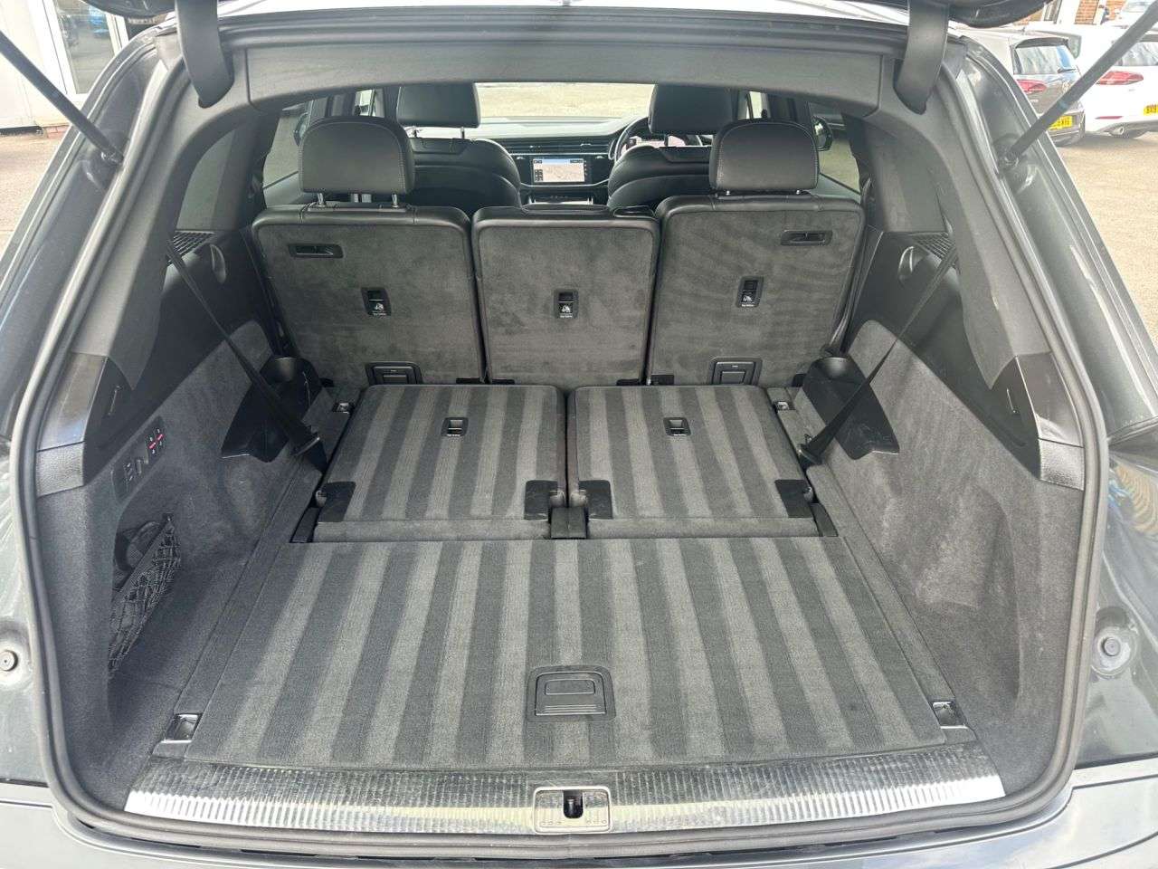 2020 AUDI Q7 2020 AUDI Q7