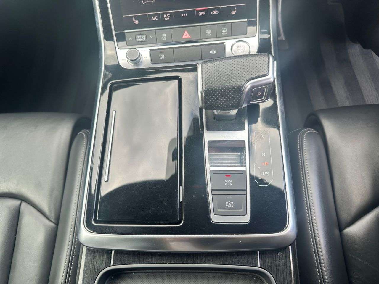 2020 AUDI Q7 2020 AUDI Q7