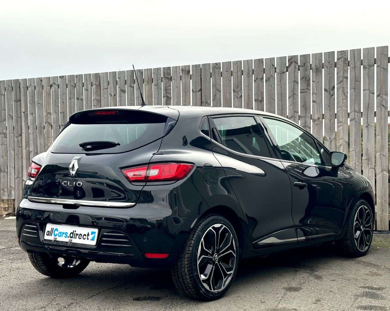 2019 RENAULT CLIO 2019 RENAULT CLIO