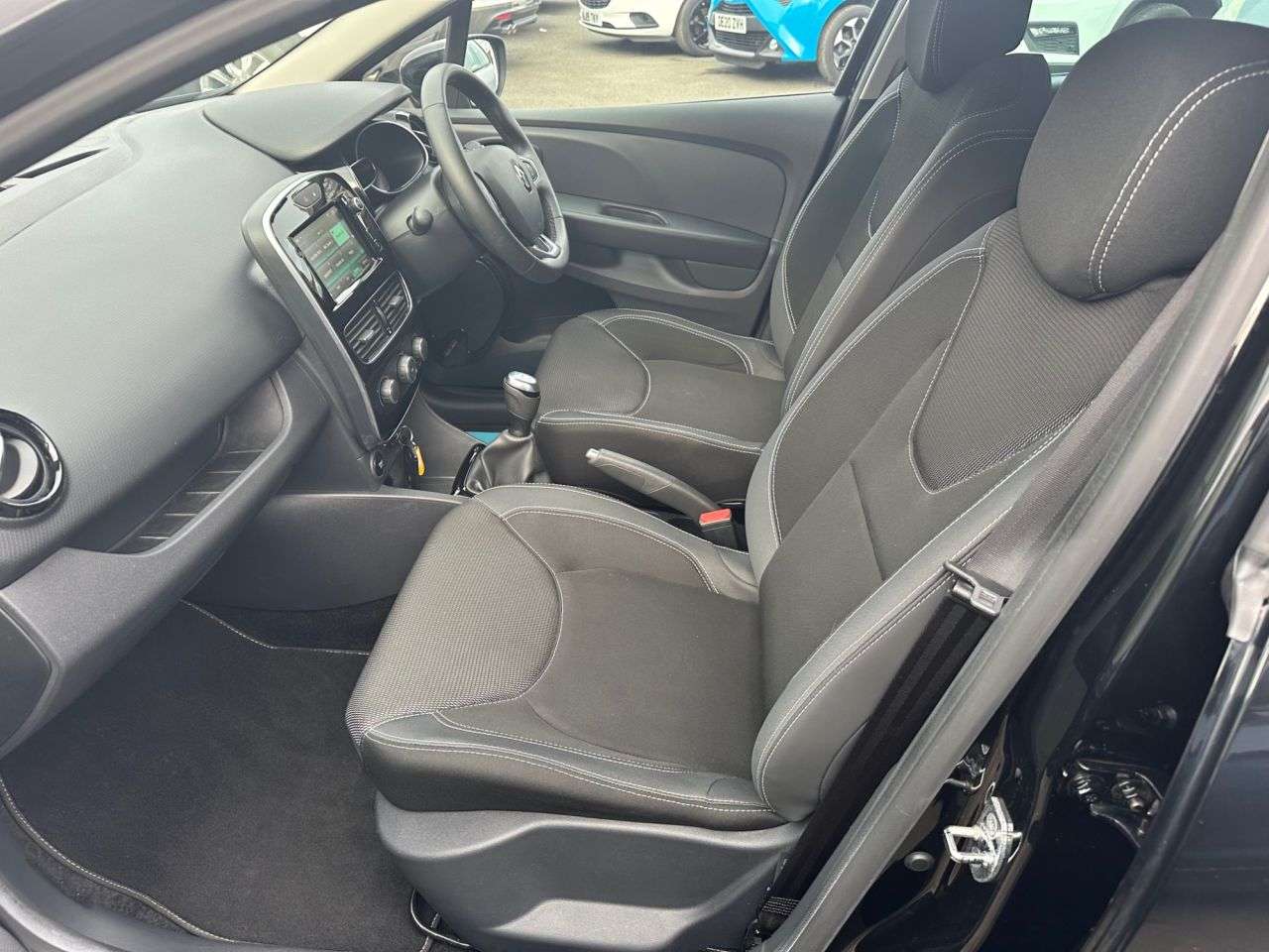 2019 RENAULT CLIO 2019 RENAULT CLIO