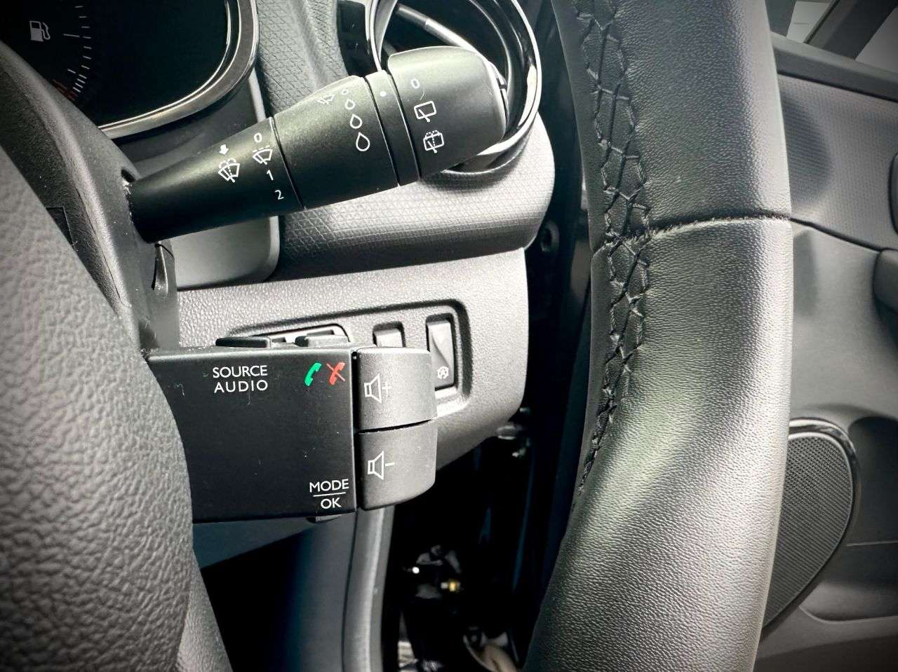 2019 RENAULT CLIO 2019 RENAULT CLIO