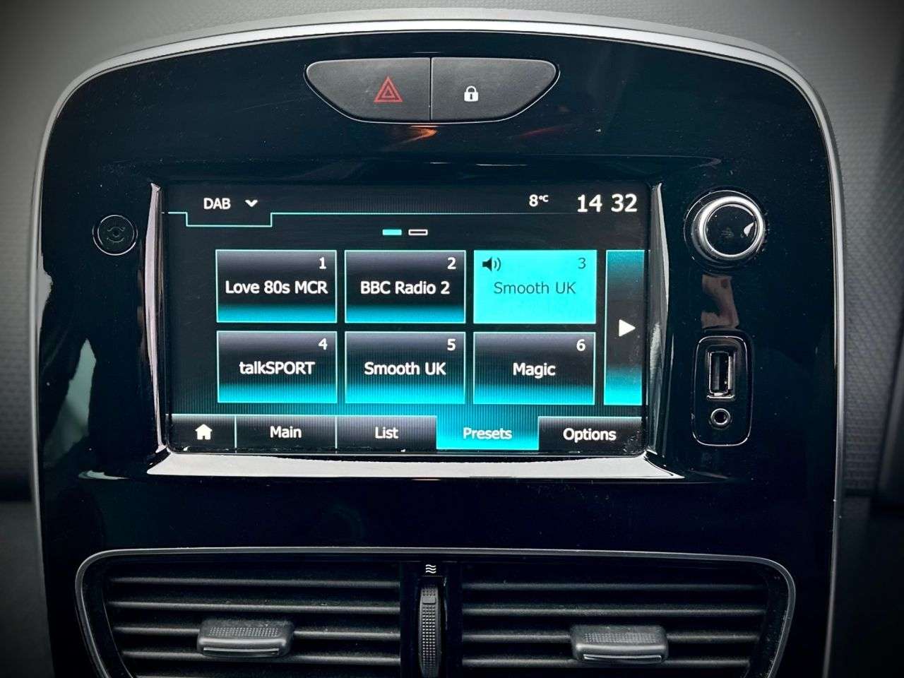 2019 RENAULT CLIO 2019 RENAULT CLIO