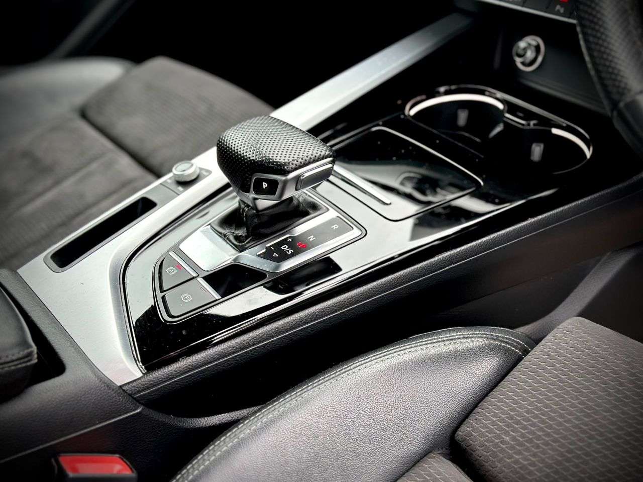 2020 AUDI A4 2020 AUDI A4