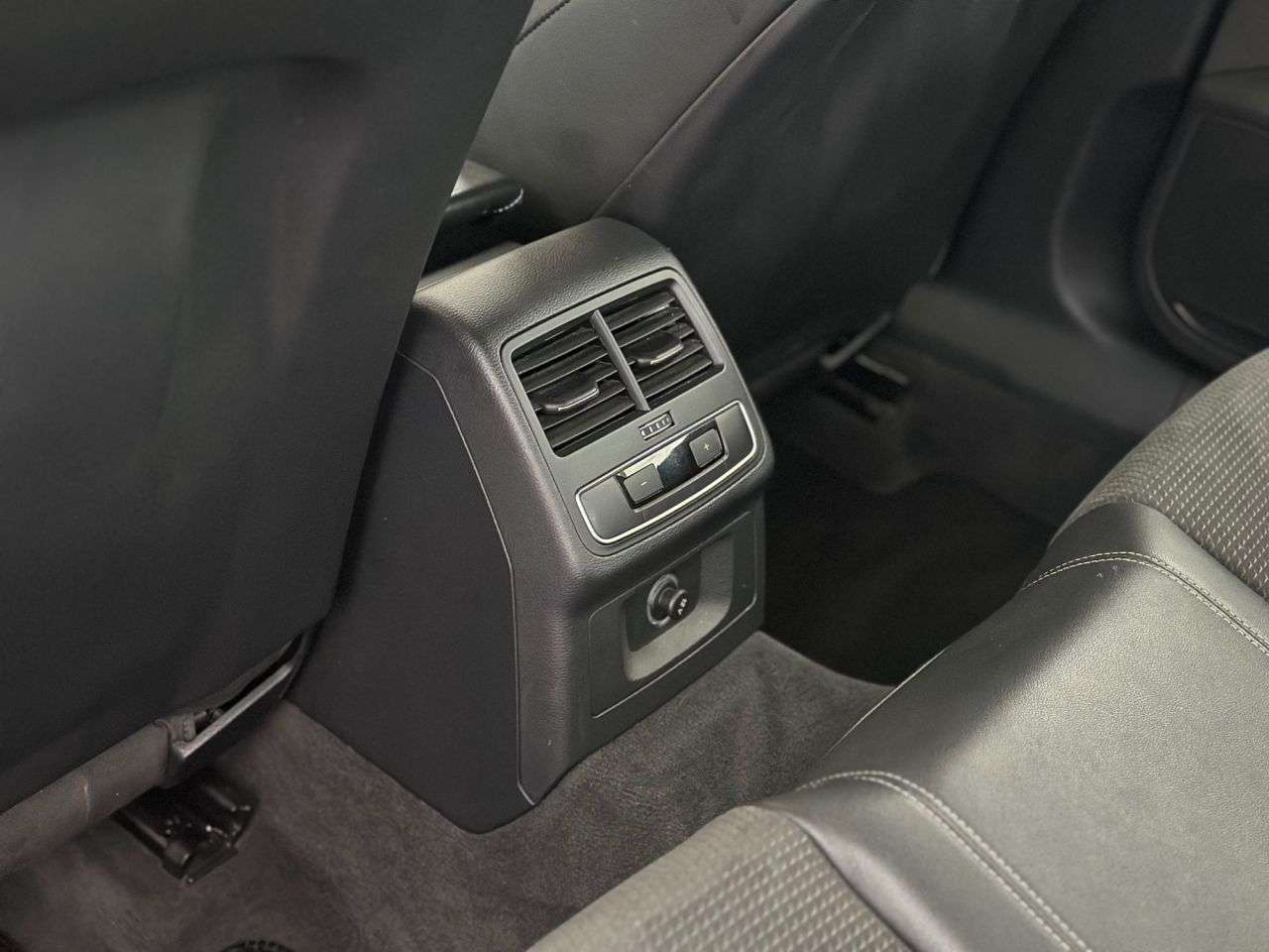 2020 AUDI A4 2020 AUDI A4