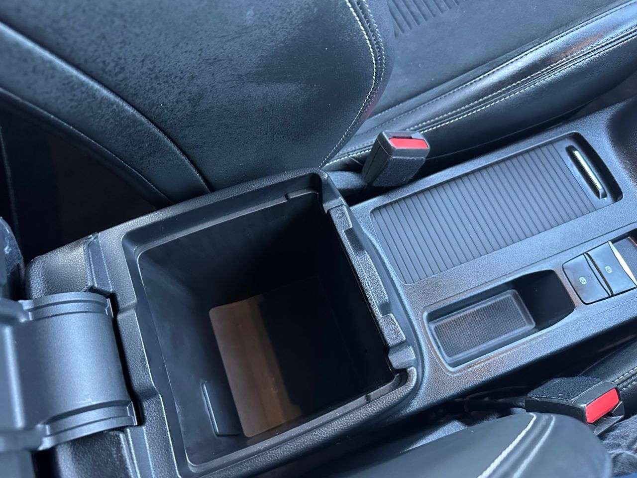 2022 FORD FOCUS 2022 FORD FOCUS