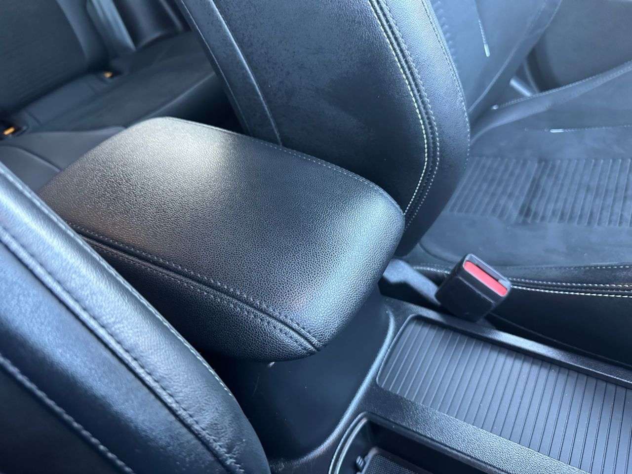 2022 FORD FOCUS 2022 FORD FOCUS