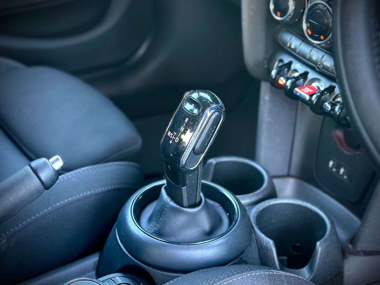 2018 MINI HATCH 2018 MINI HATCH