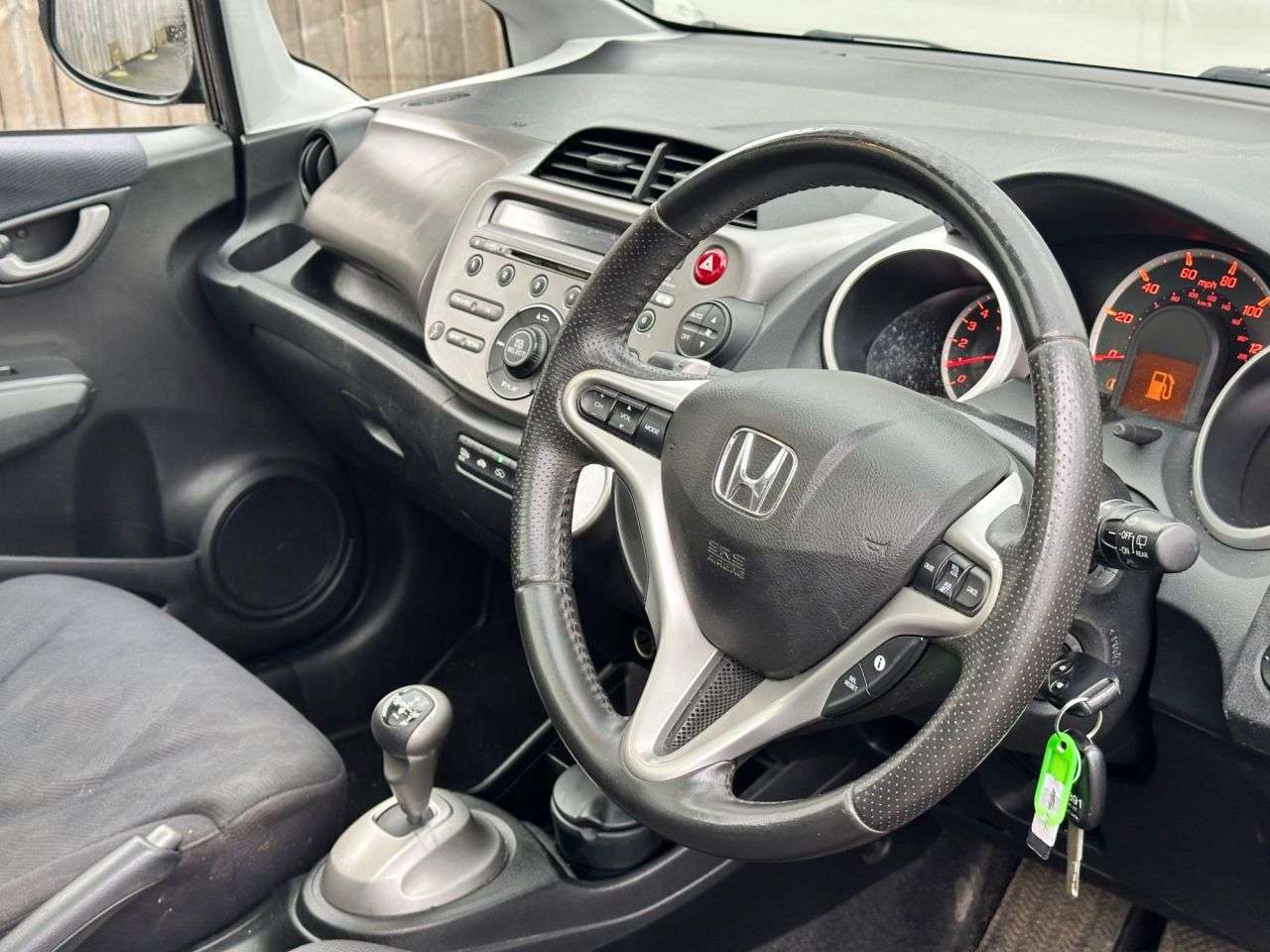 A 2011 HONDA JAZZ 1.4 i-VTEC EX i SHIFT MOT UNTIL 20TH JUNE 2026 A 2011 HONDA JAZZ 1.4 i-VTEC EX i SHIFT MOT UNTIL 20TH JUNE 2026