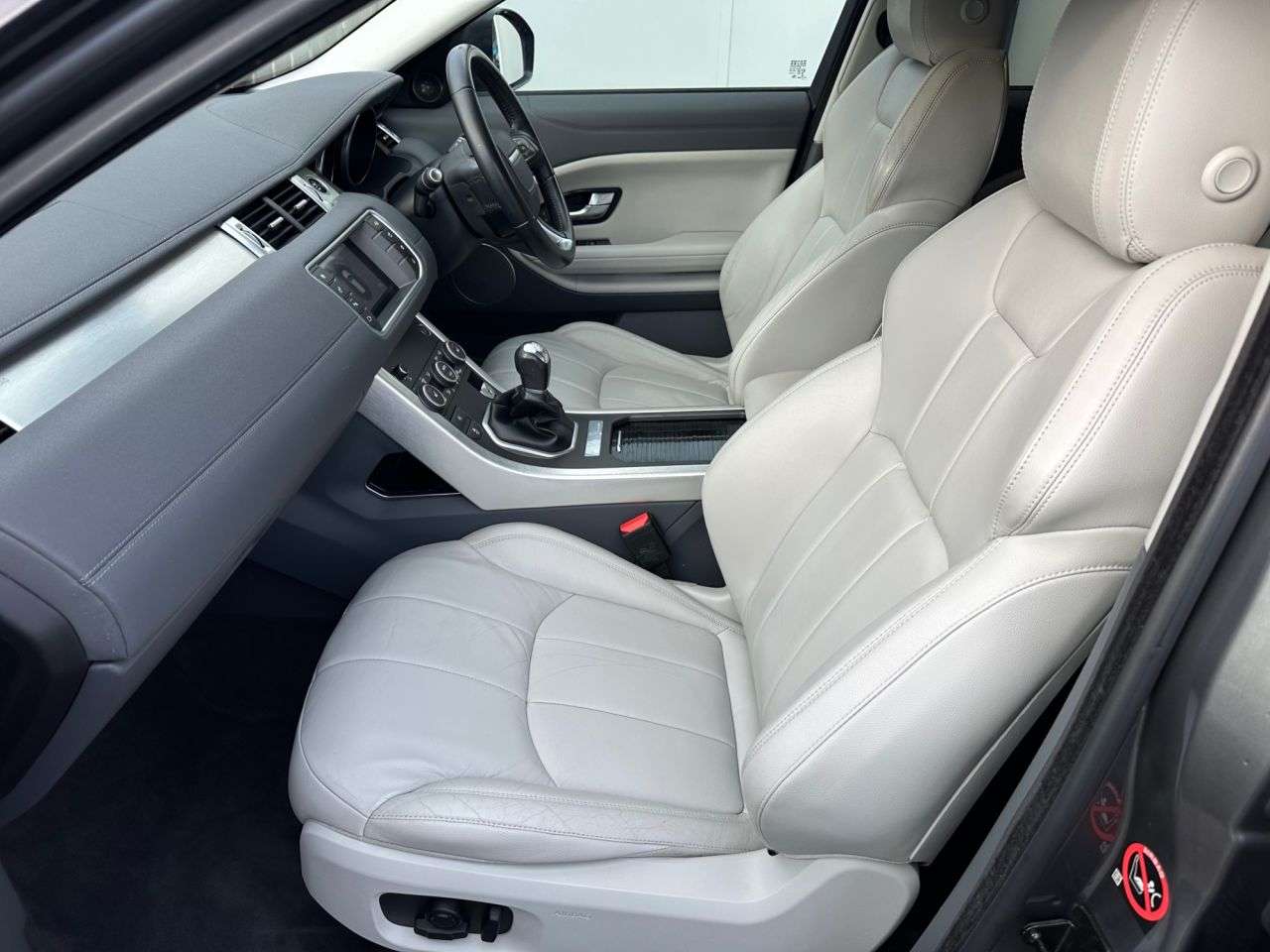 2017 LAND ROVER RANGE ROVER EVOQUE 2017 LAND ROVER RANGE ROVER EVOQUE