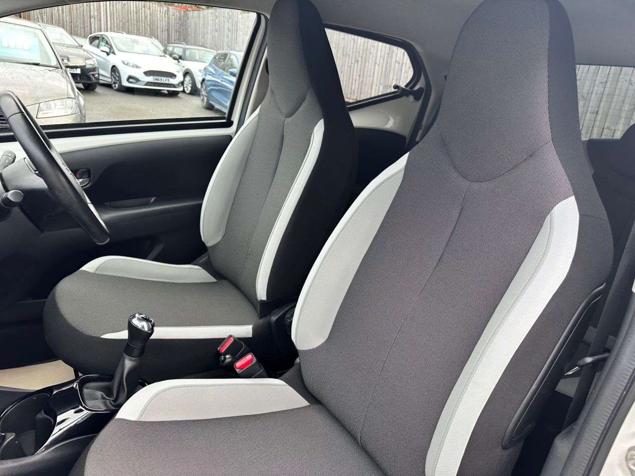 2017 TOYOTA AYGO 2017 TOYOTA AYGO