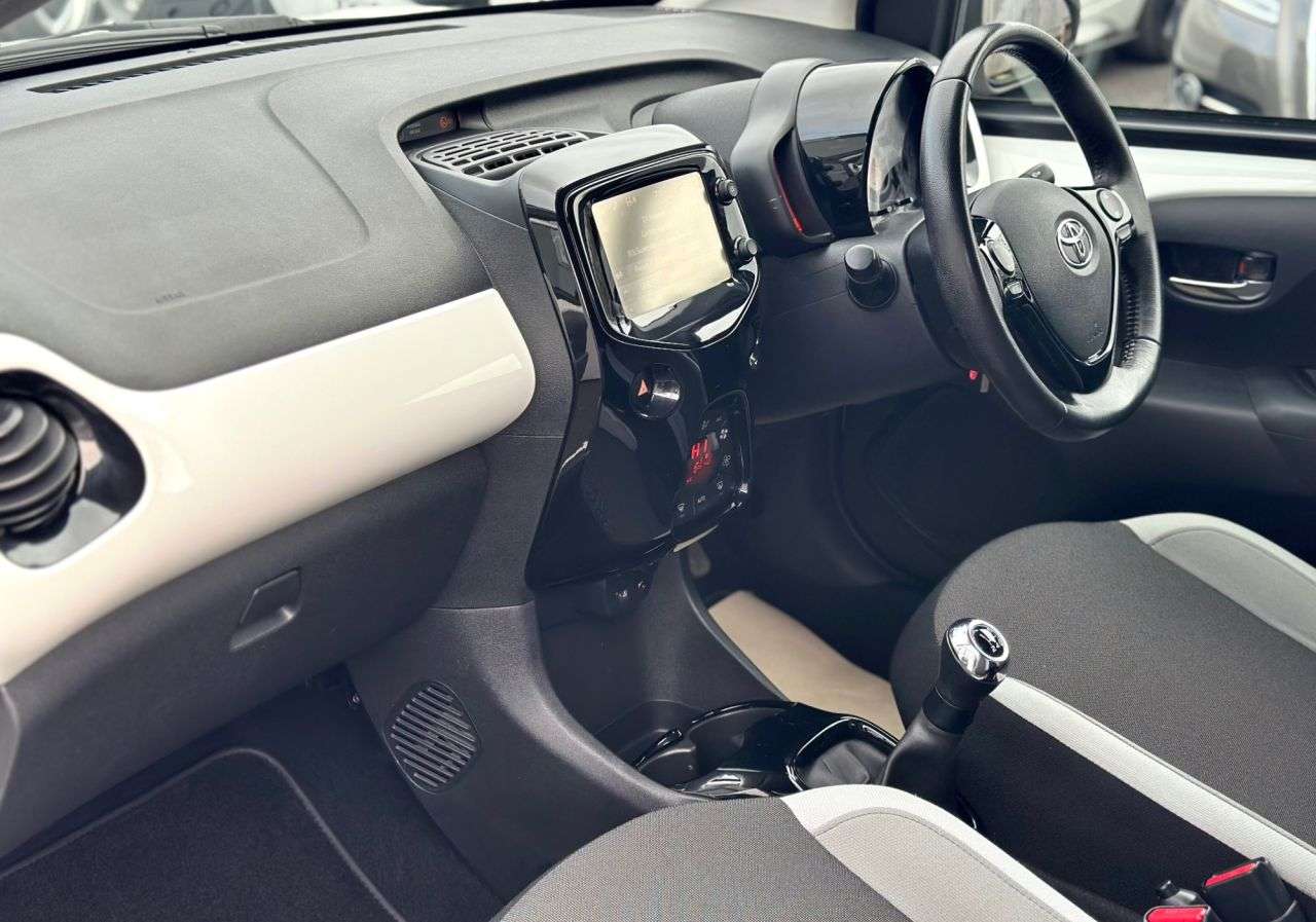 2017 TOYOTA AYGO 2017 TOYOTA AYGO
