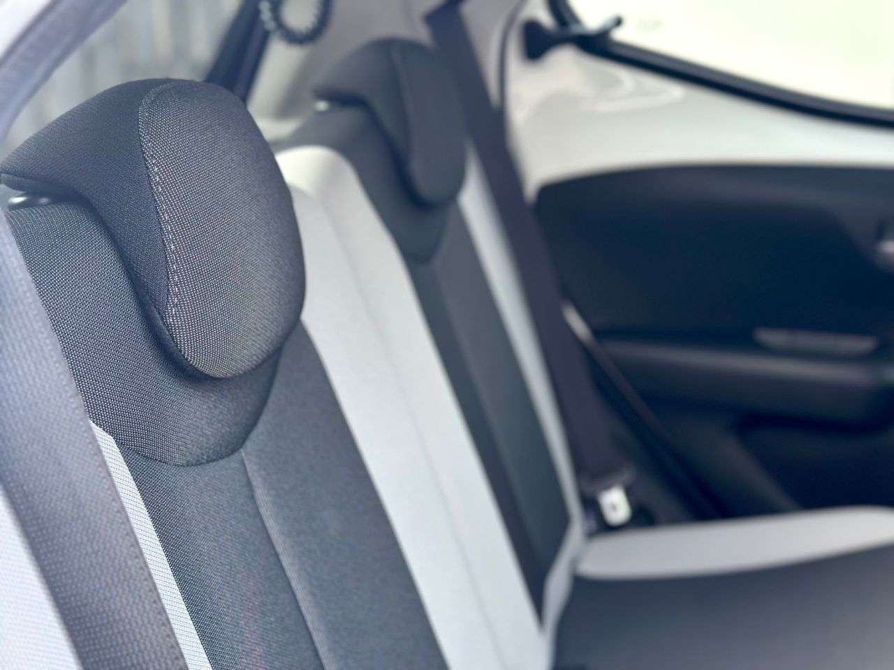2017 TOYOTA AYGO 2017 TOYOTA AYGO