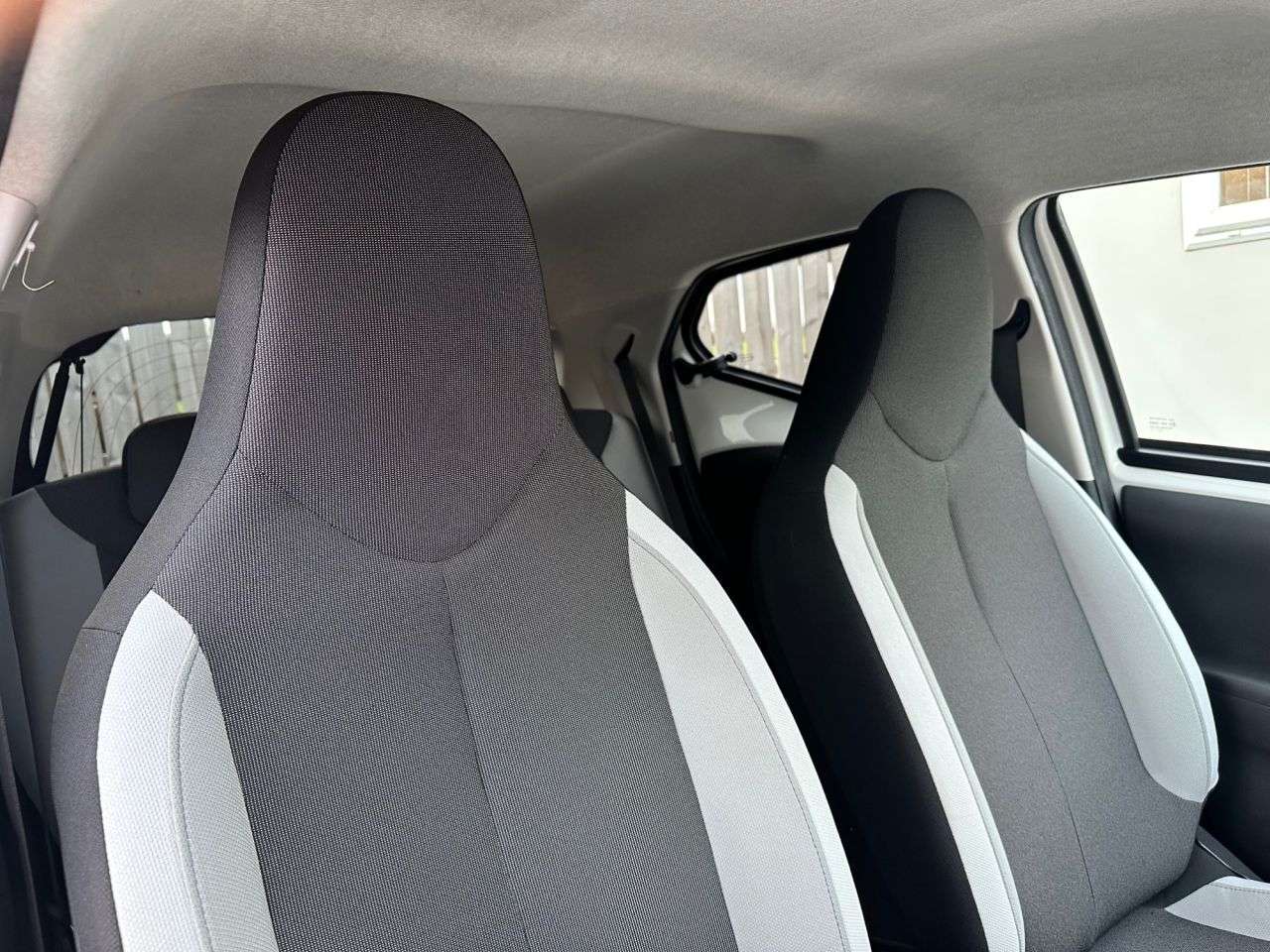 2017 TOYOTA AYGO 2017 TOYOTA AYGO