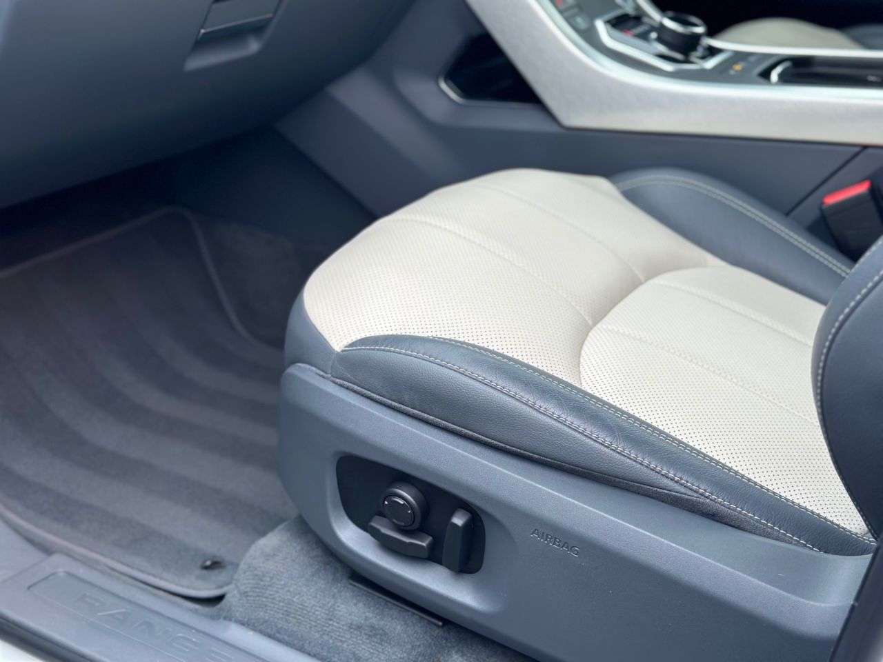 2018 LAND ROVER RANGE ROVER EVOQUE 2018 LAND ROVER RANGE ROVER EVOQUE