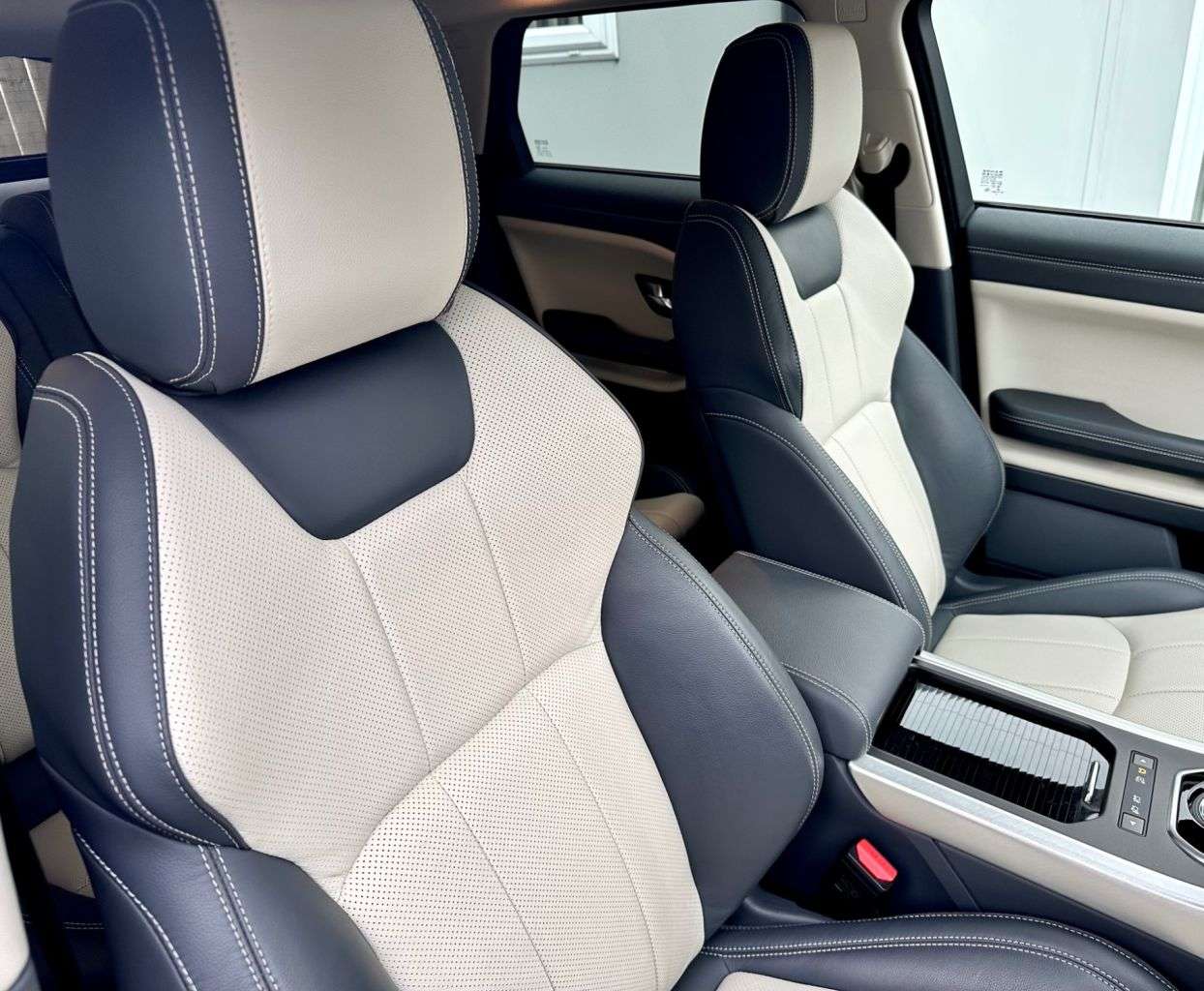 2018 LAND ROVER RANGE ROVER EVOQUE 2018 LAND ROVER RANGE ROVER EVOQUE