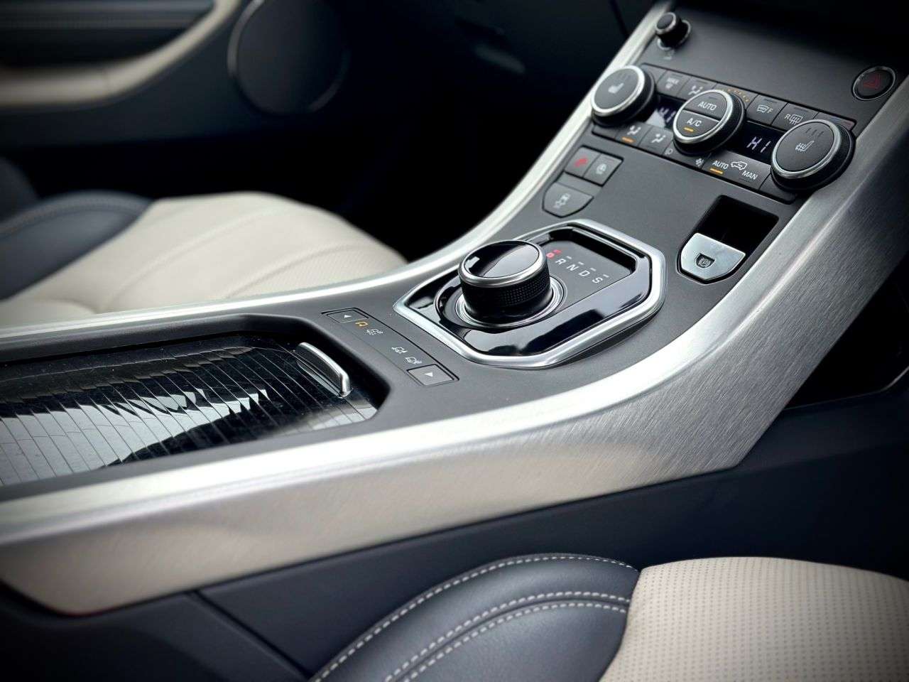 2018 LAND ROVER RANGE ROVER EVOQUE 2018 LAND ROVER RANGE ROVER EVOQUE