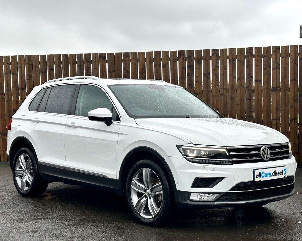 A 2017 VOLKSWAGEN TIGUAN 2.0 TDI SEL DSG 4Motion ONE OWNER! FSH INC T/BELT! A 2017 VOLKSWAGEN TIGUAN 2.0 TDI SEL DSG 4Motion ONE OWNER! FSH INC T/BELT!