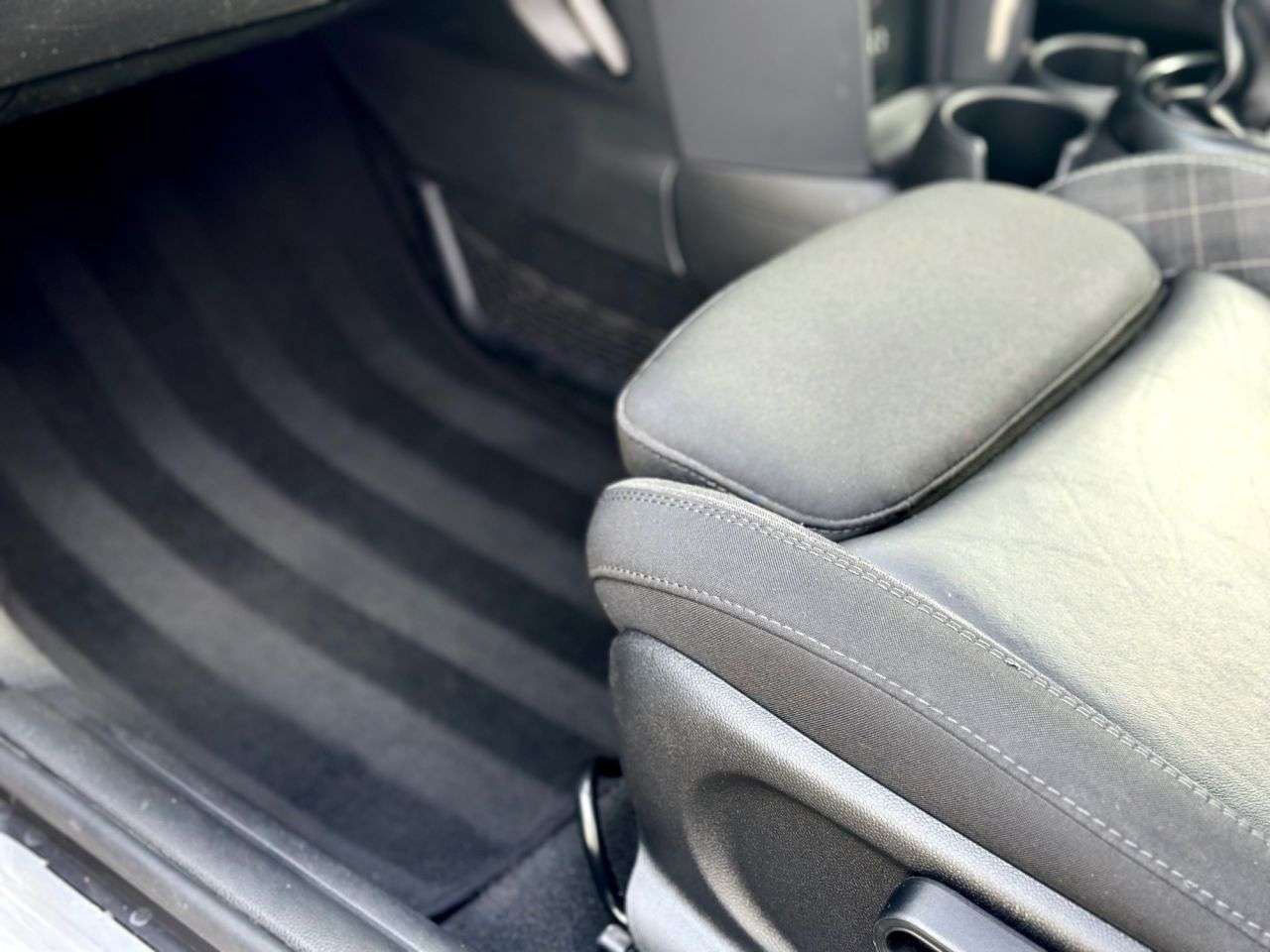 2017 MINI HATCH 2017 MINI HATCH