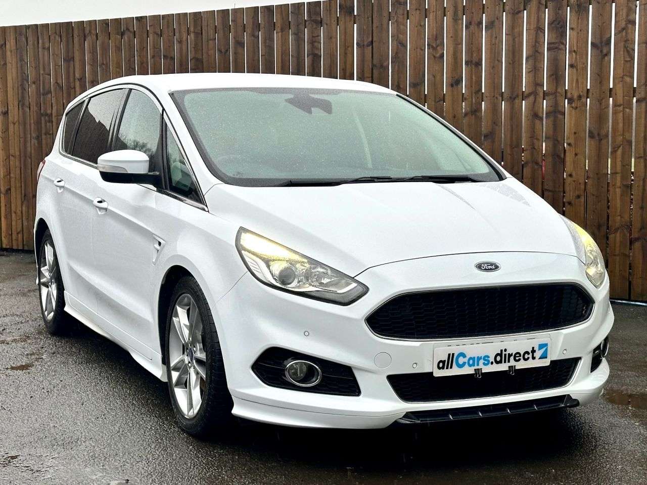 A 2017 FORD S-MAX 2.0 TDCi Titanium Sport A 2017 FORD S-MAX 2.0 TDCi Titanium Sport