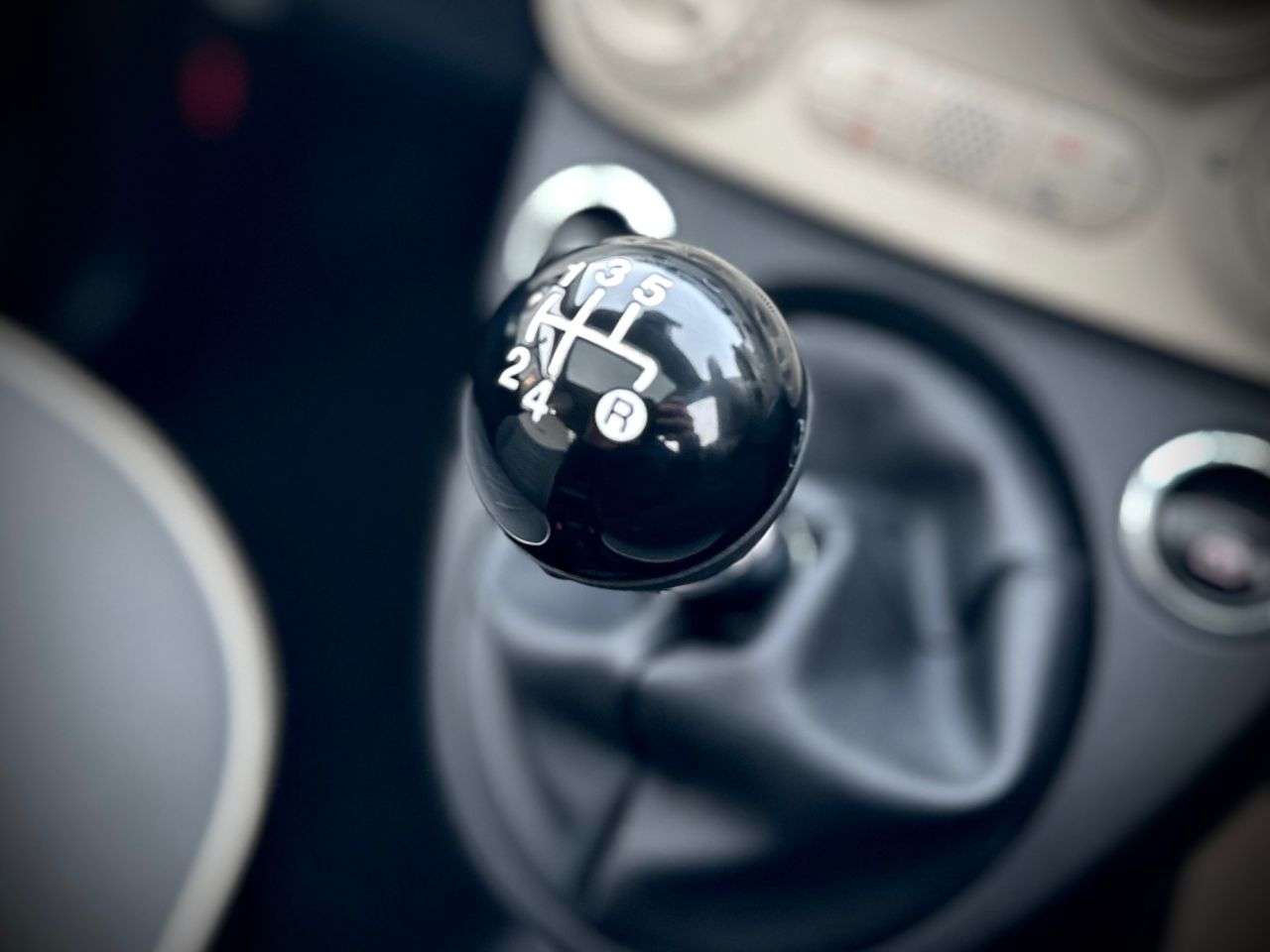 2018 FIAT 500 2018 FIAT 500