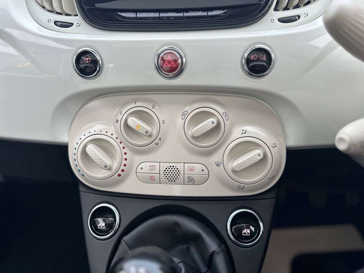 2018 FIAT 500 2018 FIAT 500