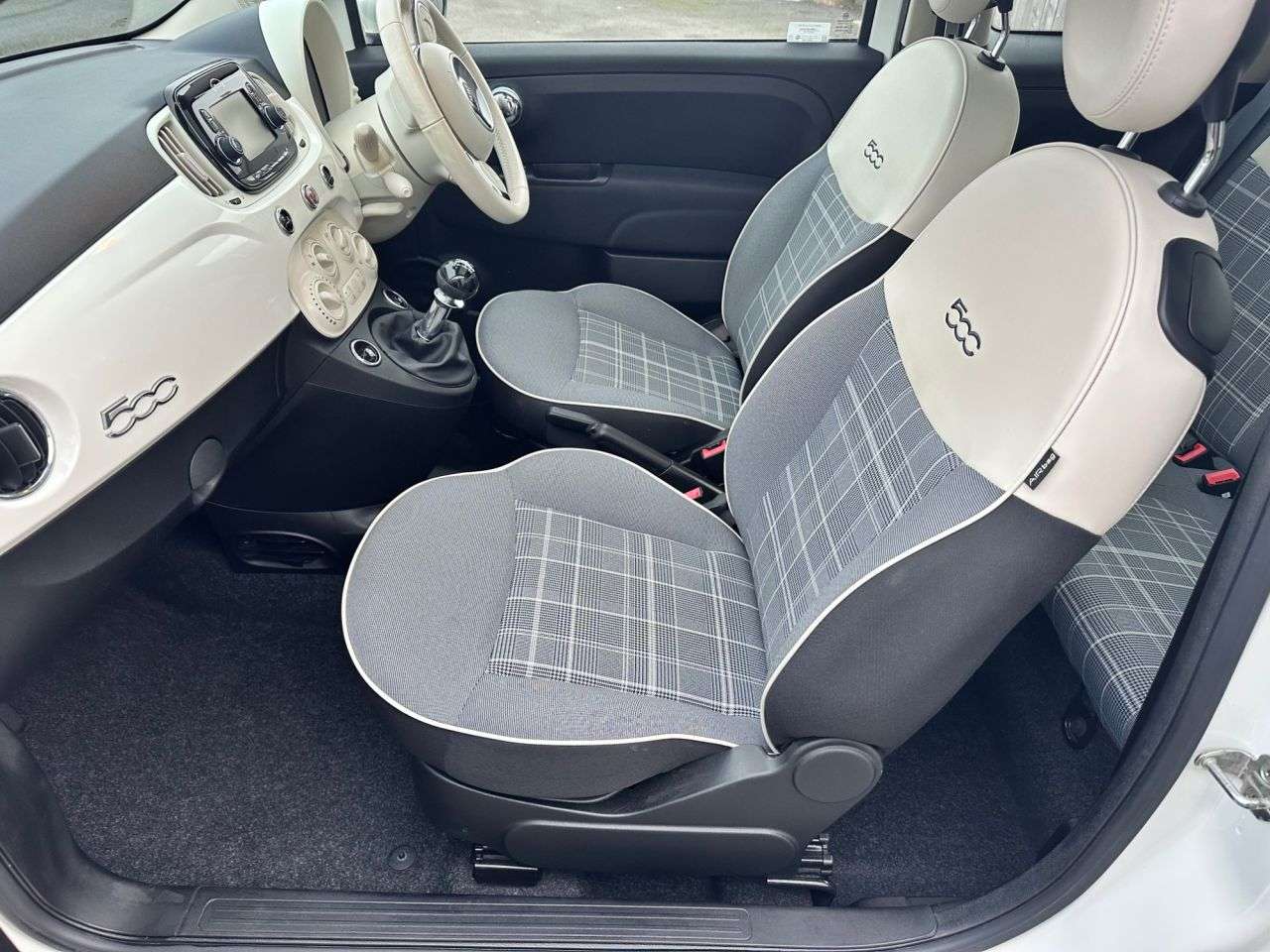 2018 FIAT 500 2018 FIAT 500