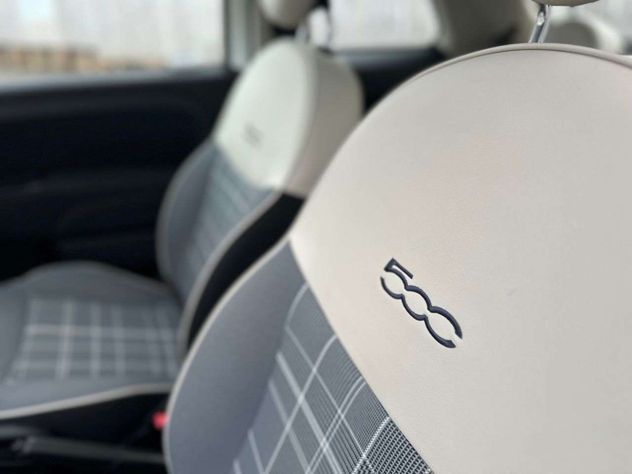 2018 FIAT 500 2018 FIAT 500