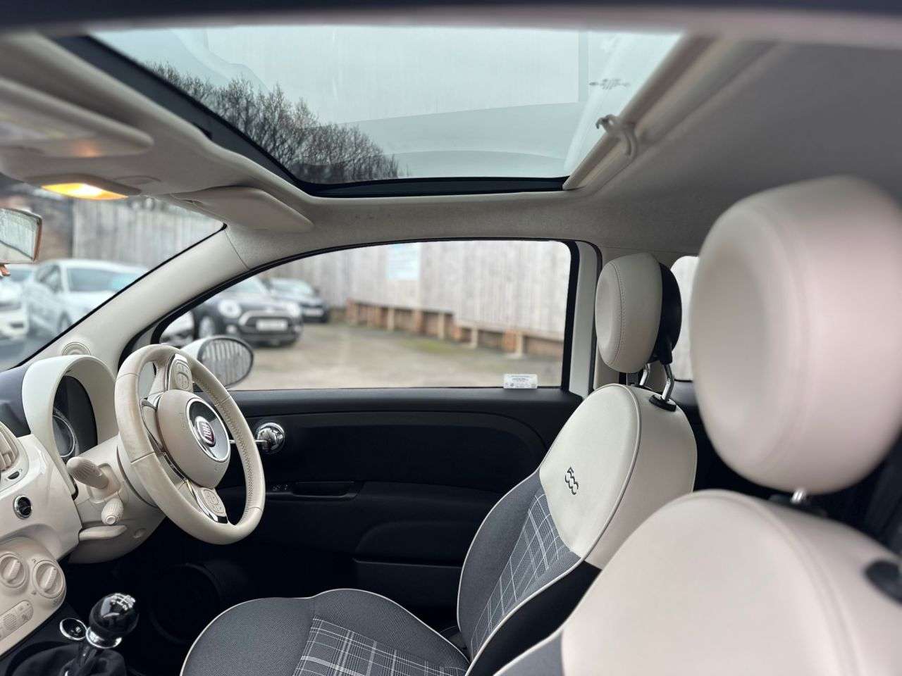 2018 FIAT 500 2018 FIAT 500