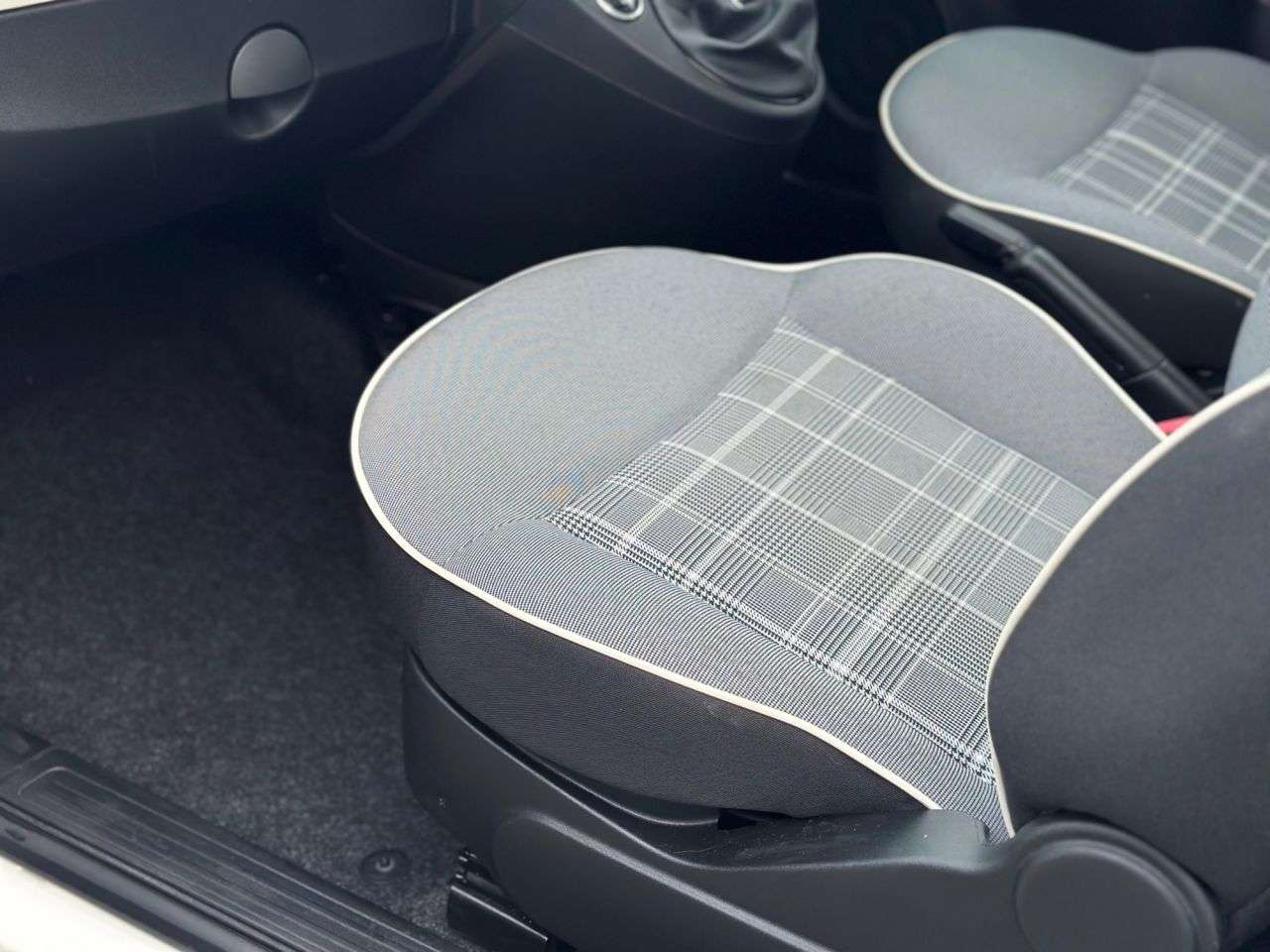 2018 FIAT 500 2018 FIAT 500