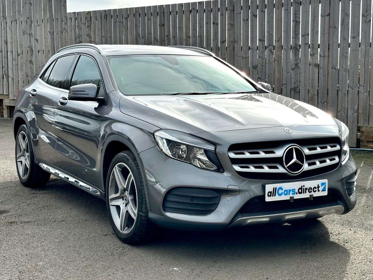 A 2018 MERCEDES-BENZ 180 2.1 GLA200d AMG Line (Executive) 7G-DCT 4MATIC STUNNING LOOKS! A 2018 MERCEDES-BENZ 180 2.1 GLA200d AMG Line (Executive) 7G-DCT 4MATIC STUNNING LOOKS!