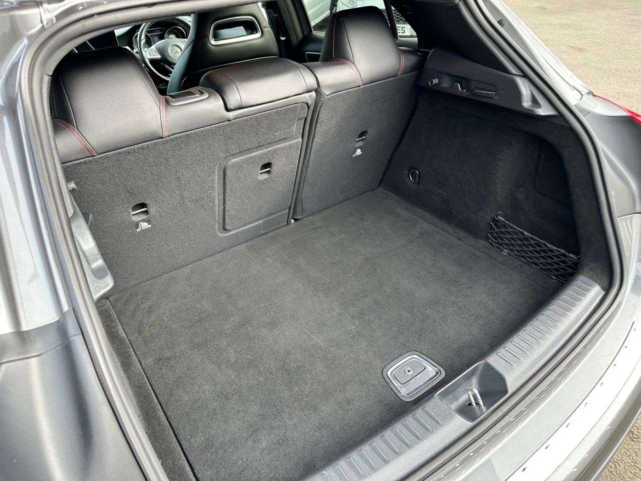 2018 MERCEDES-BENZ 180 2018 MERCEDES-BENZ 180