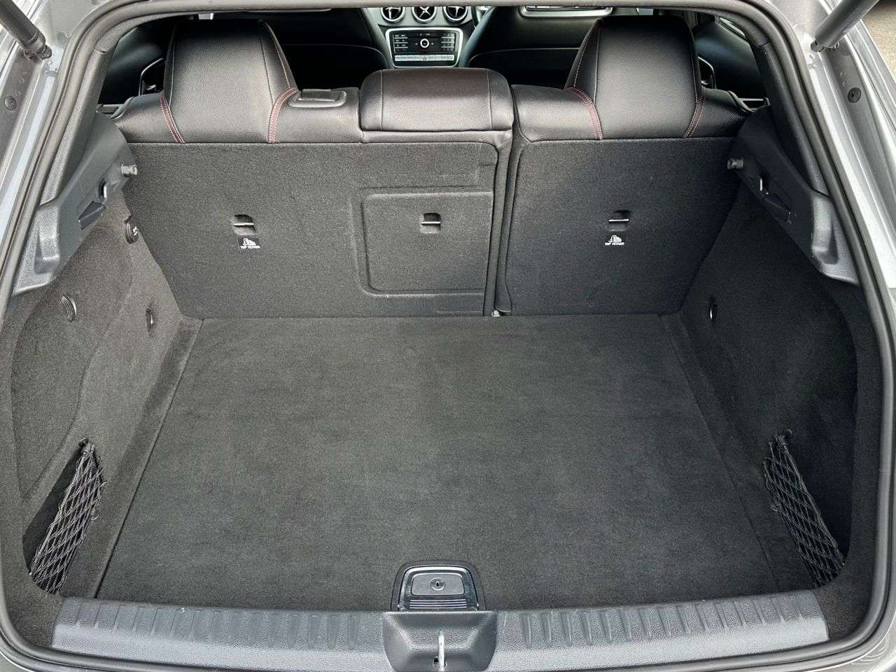 2018 MERCEDES-BENZ 180 2018 MERCEDES-BENZ 180