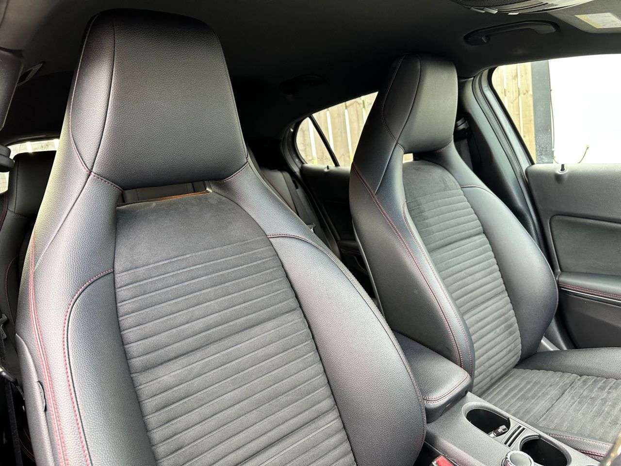 2018 MERCEDES-BENZ 180 2018 MERCEDES-BENZ 180