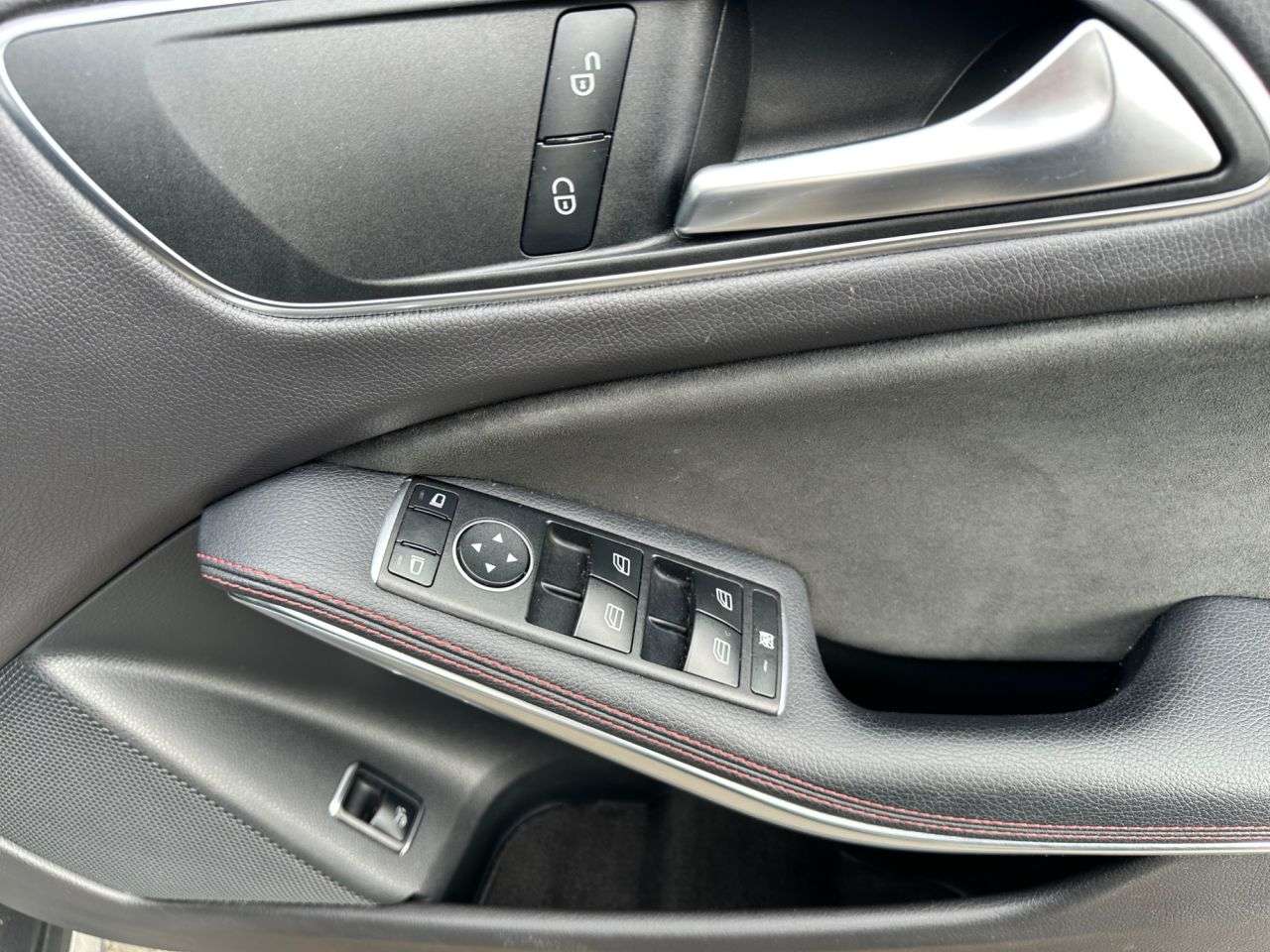 2018 MERCEDES-BENZ 180 2018 MERCEDES-BENZ 180