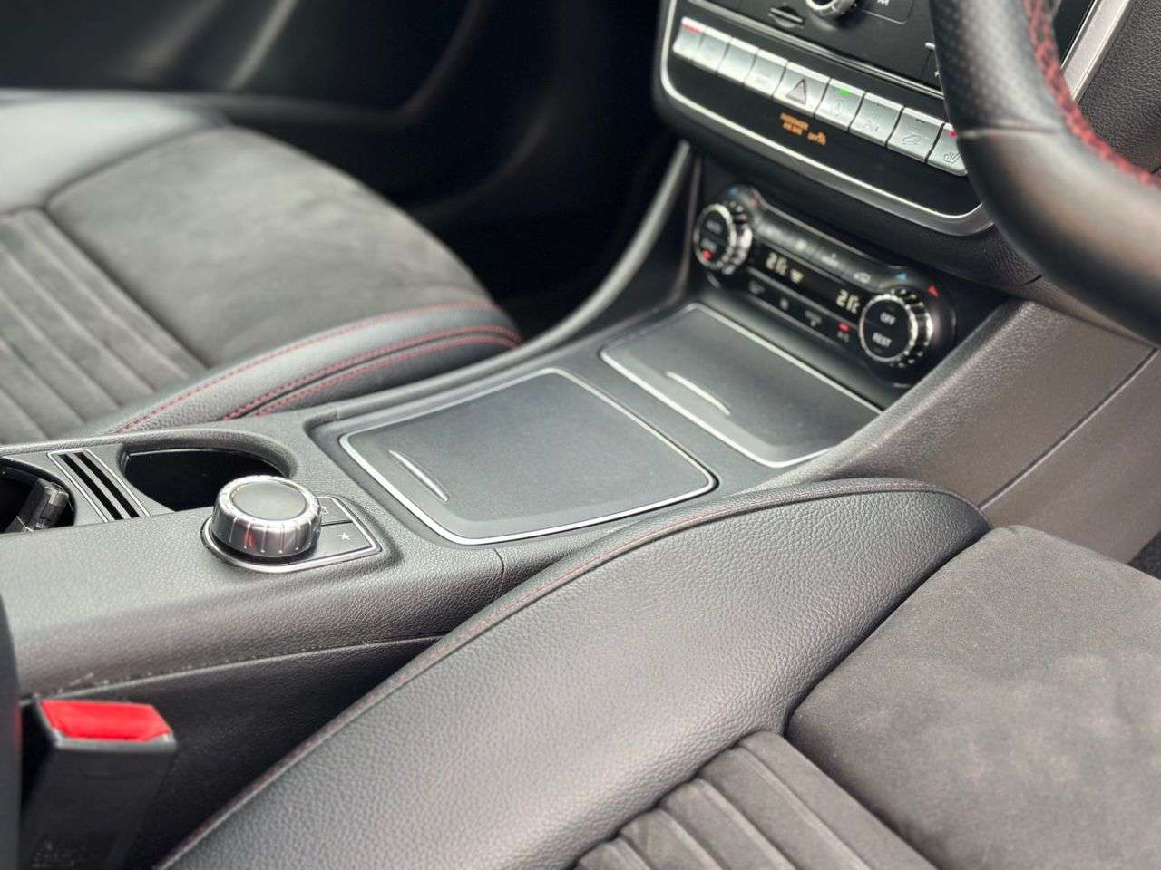 2018 MERCEDES-BENZ 180 2018 MERCEDES-BENZ 180