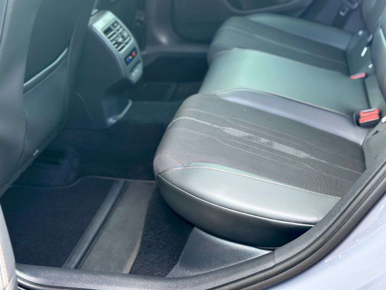 2021 CUPRA LEON 2021 CUPRA LEON