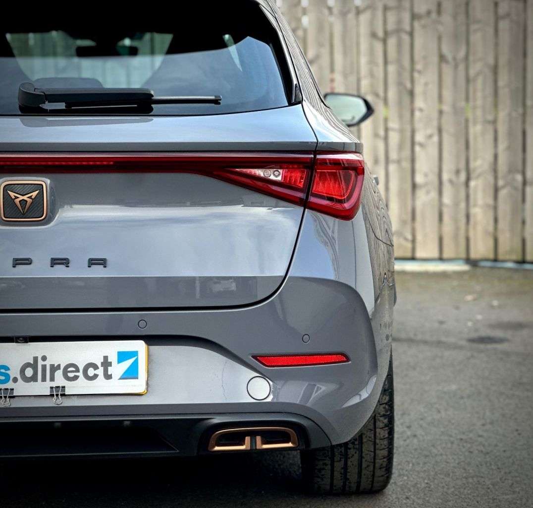 2021 CUPRA LEON 2021 CUPRA LEON