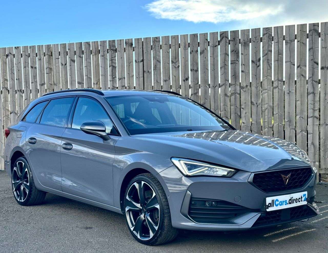 A 2021 CUPRA LEON 1.4 eHybrid 12.8kWh VZ2 Estate Plug-in Hybrid DSG HIGH SPEC! A 2021 CUPRA LEON 1.4 eHybrid 12.8kWh VZ2 Estate Plug-in Hybrid DSG HIGH SPEC!