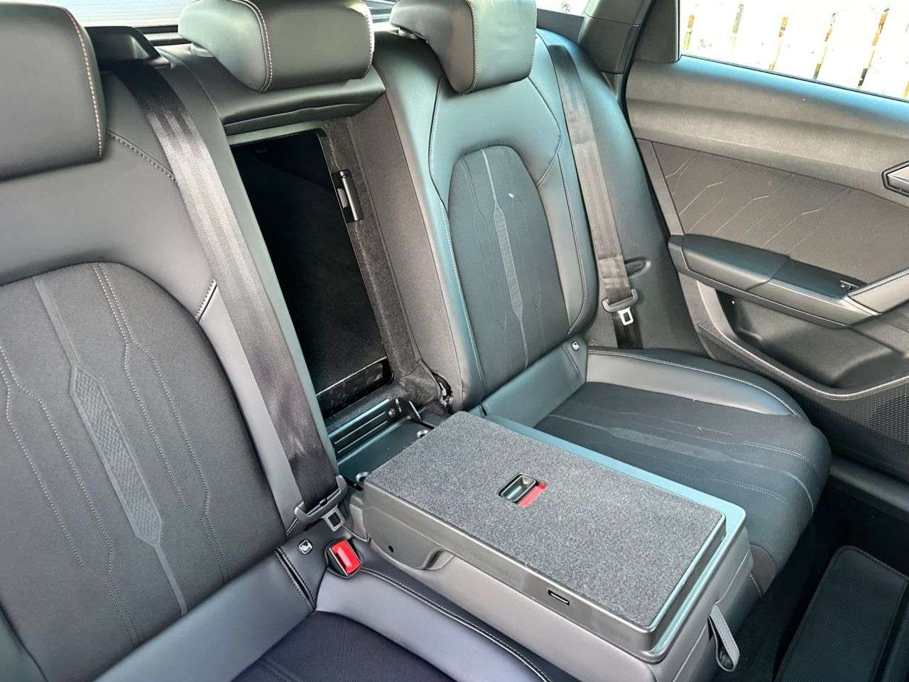 2021 CUPRA LEON 2021 CUPRA LEON