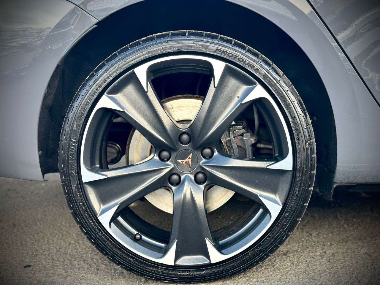 2021 CUPRA LEON 2021 CUPRA LEON