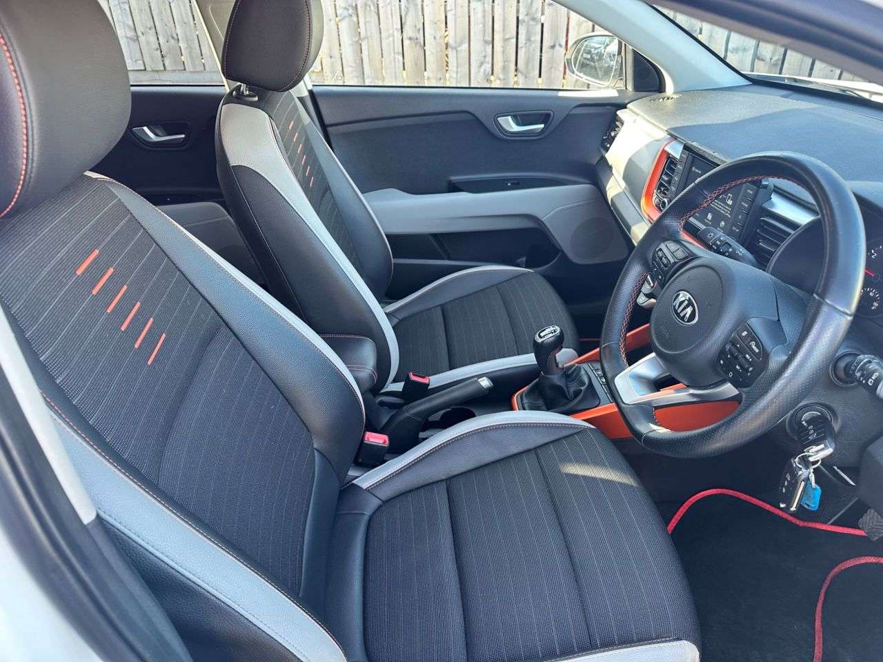 2019 KIA STONIC 2019 KIA STONIC