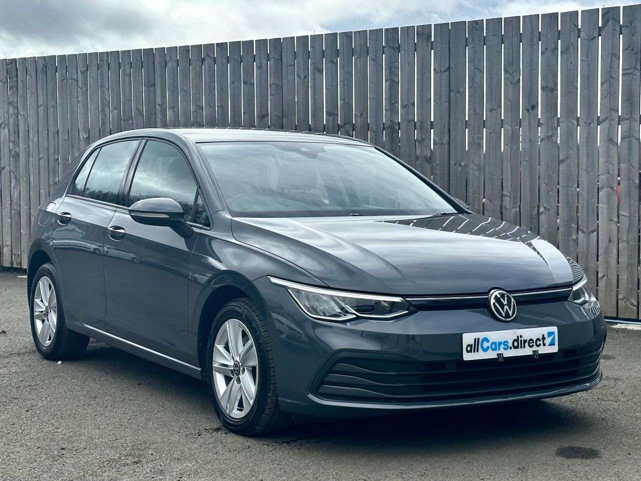 A 2020 VOLKSWAGEN GOLF 1.5 TSI Life GREAT CONDITION! A 2020 VOLKSWAGEN GOLF 1.5 TSI Life GREAT CONDITION!