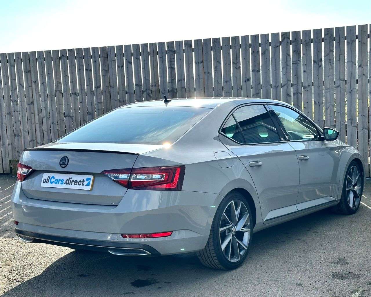 A 2018 SKODA SUPERB 2.0 TDI SportLine DSG FSH INC T/BELT! A 2018 SKODA SUPERB 2.0 TDI SportLine DSG FSH INC T/BELT!