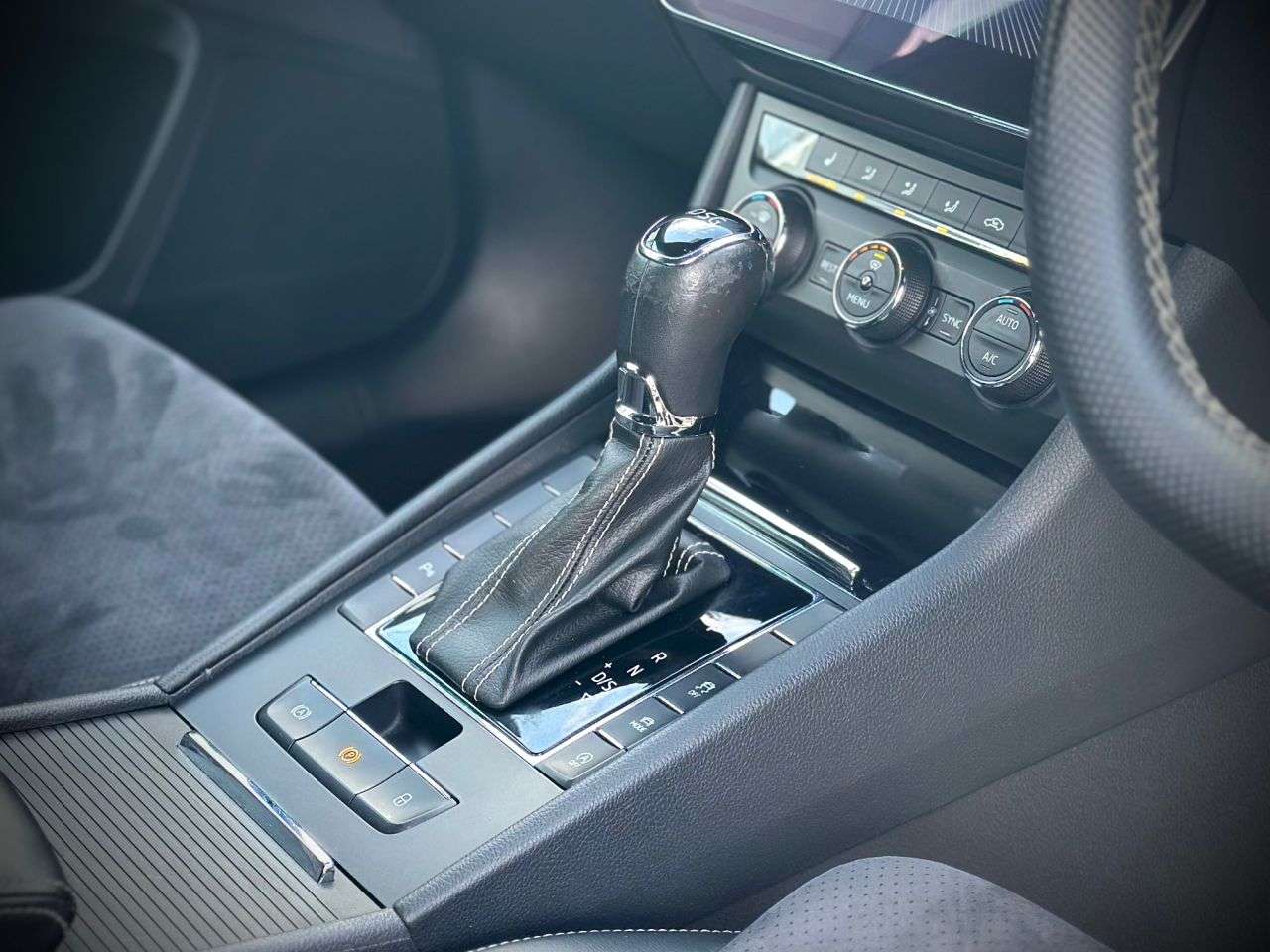 2018 SKODA SUPERB 2018 SKODA SUPERB