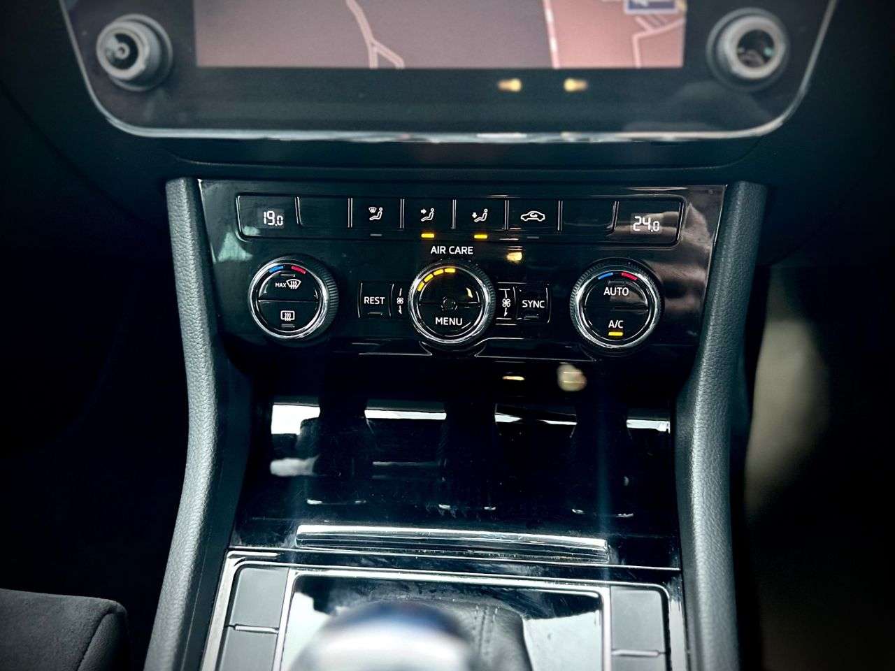 2017 SKODA SUPERB 2017 SKODA SUPERB