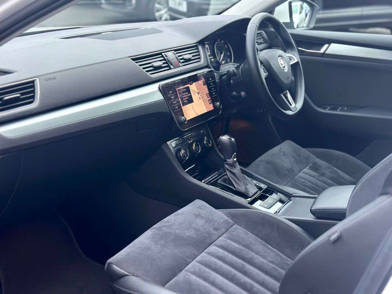 2017 SKODA SUPERB 2017 SKODA SUPERB