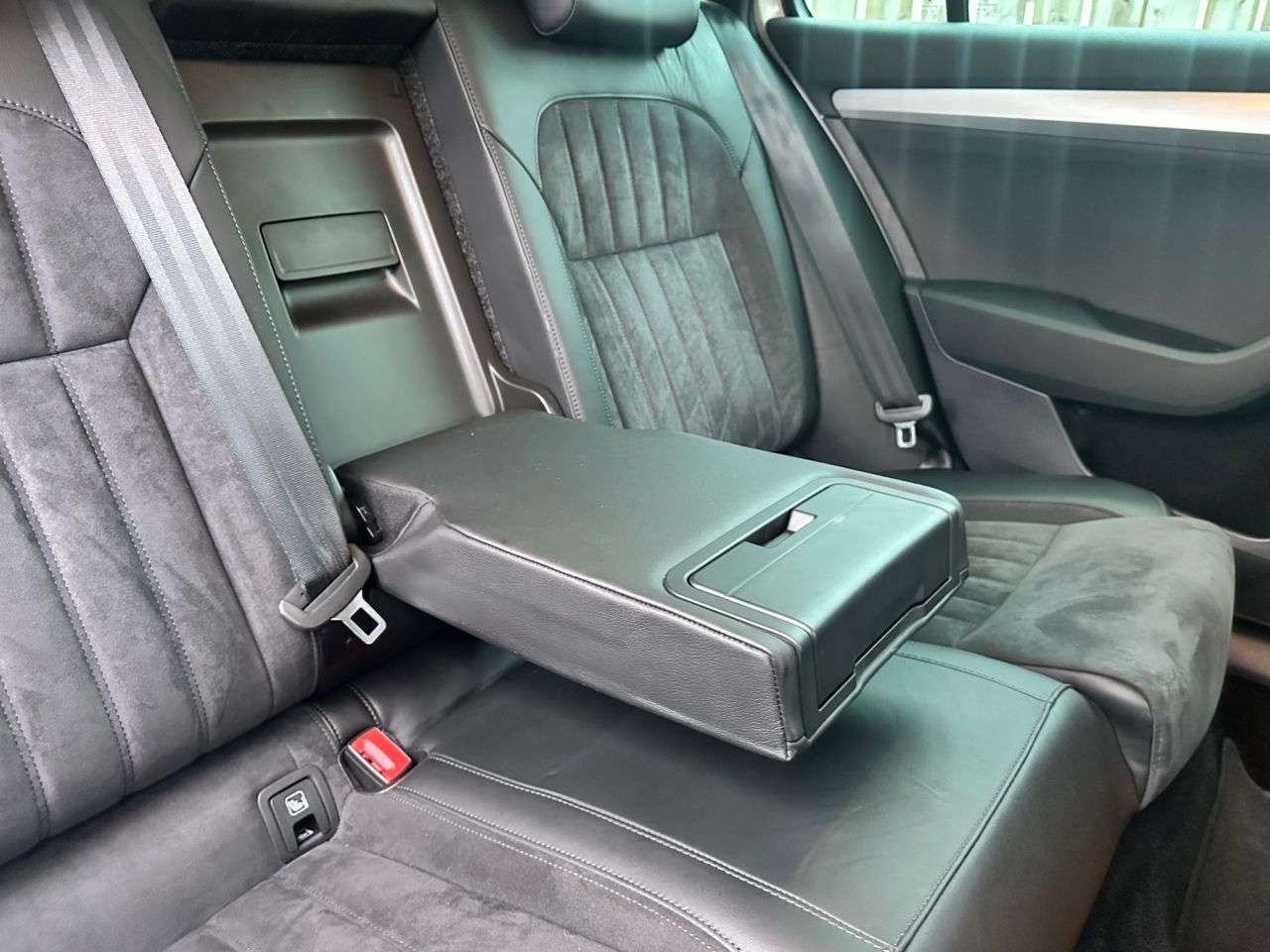 2017 SKODA SUPERB 2017 SKODA SUPERB