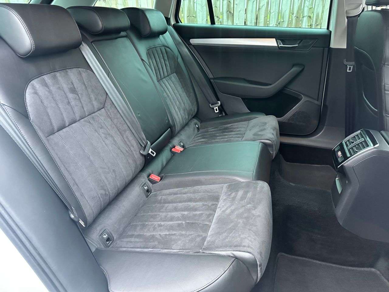 2017 SKODA SUPERB 2017 SKODA SUPERB